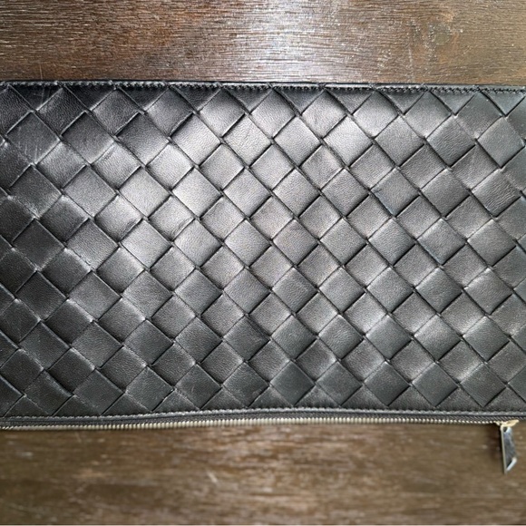 Bottega Veneta Intrecciato Crossbody/Belt Bag - Picture 11 of 16